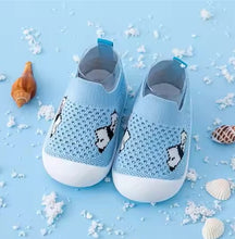 Load image into Gallery viewer, Panda Play Moccs