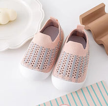 Load image into Gallery viewer, Soft Stride Moccs