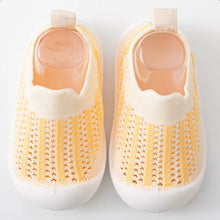 Load image into Gallery viewer, Soft Stride Moccs