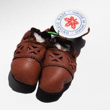 Load image into Gallery viewer, Handcrafted Canadian Baby Paws moccasins made from soft deerskin leather, with non-slip suede soles for indoor and outdoor wear. Soft, flexible fit with concealed elastic for comfort. Available in multiple sizes for babies and toddlers.