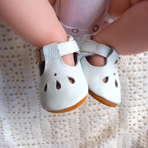 Brooklyn Moccs Hello Baby Moccs White 10cm (0-3 months) (suede soles) 