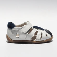Load image into Gallery viewer, Jersey Leather Toddler Sandals – Comfortable and protective sandals for toddlers, featuring open sides for breathability, a closed-toe cage for anti-stub protection, and closed heels for added support. Designed in a classic style, these sandals are perfect for both boys and girls, offering durability and comfort for first walkers.
